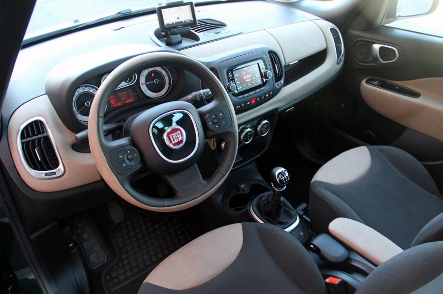  Fiat 500L 2014 года  (фото 42 из 138)